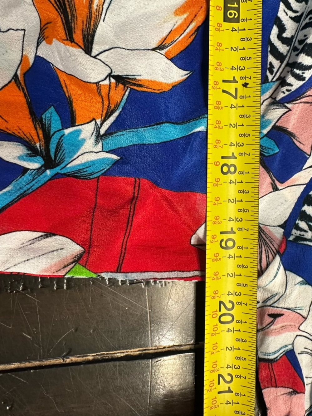 TAJ by Sabrina Crippa Floral Off-Shoulder Blouse in Blue, Green, Red, Pink - Picture 4 of 4